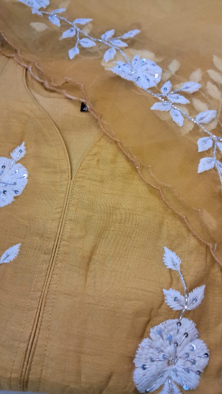 DOLA SILK FLORAL  THREAD HANDWORKED SALWAAR SUIT SET GE716